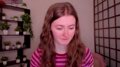 Snapshot of kate_cuddle chatting on 02/17/26, 02:41 Kate online show from 02/17/26, 02:41