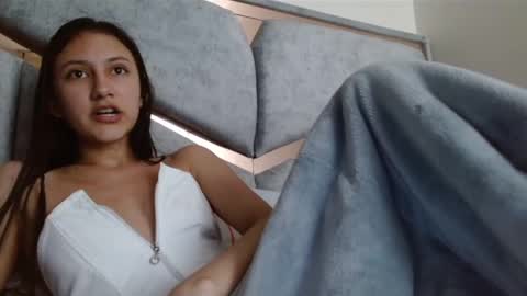 kate online show from 03/11/25, 02:40