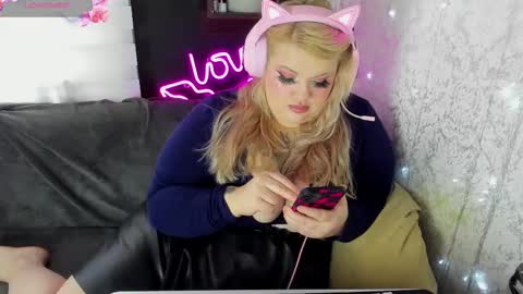 Katarina online show from 02/11/25, 09:53