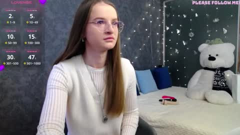 Snapshot of kate_jonson chatting on 02/15/26, 07:49 .Be kind and gentle with me and I will do my best for you. online show from 02/15/26, 07:49