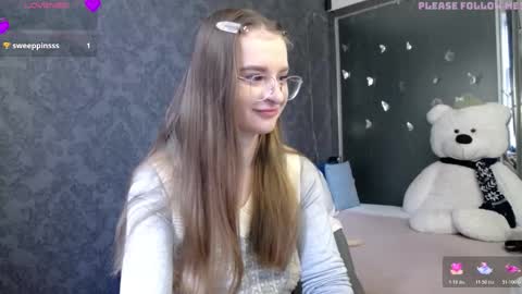 Snapshot of kate_jonson chatting on 02/20/26, 07:32 .Be kind and gentle with me and I will do my best for you. online show from 02/20/26, 07:32