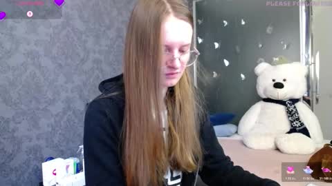 Snapshot of kate_jonson chatting on 02/22/26, 08:02 .Be kind and gentle with me and I will do my best for you. online show from 02/22/26, 08:02