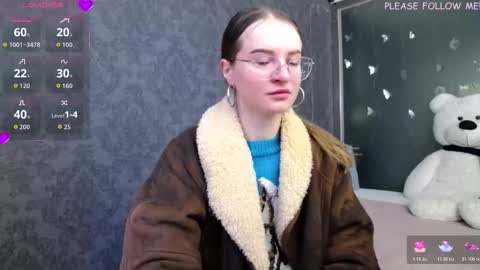 Snapshot of kate_jonson chatting on 02/24/26, 07:39 .Be kind and gentle with me and I will do my best for you. online show from 02/24/26, 07:39