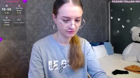 Snapshot of kate_jonson chatting on 02/27/26, 07:30 .Be kind and gentle with me and I will do my best for you. online show from 02/27/26, 07:30