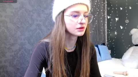 Snapshot of kate_jonson chatting on 03/22/26, 07:56 .Be kind and gentle with me and I will do my best for you. online show from 03/22/26, 07:56