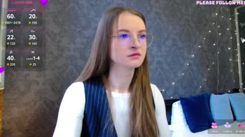 Snapshot of kate_jonson chatting on 03/25/26, 07:25 .Be kind and gentle with me and I will do my best for you. online show from 03/25/26, 07:25