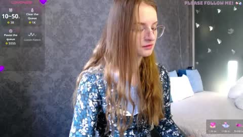 Snapshot of kate_jonson chatting on 04/04/26, 06:44 .Be kind and gentle with me and I will do my best for you. online show from 04/04/26, 06:44