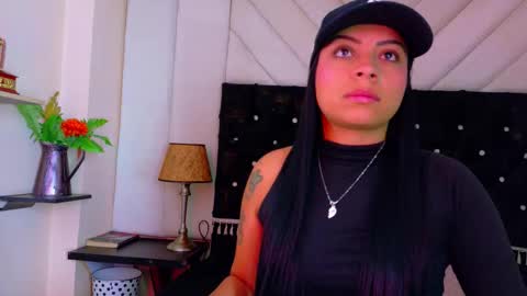 Snapshot of kate_mmoss chatting on 01/09/26, 12:30 kate online show from 01/09/26, 12:30