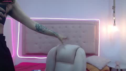 kate online show from 01/14/25, 02:50