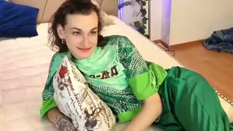 kate_sparkl online show from 08/02/26, 11:36
