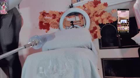 Snapshot of kate_yoshy chatting on 09/11/25, 10:04 kate the pink girl online show from 09/11/25, 10:04