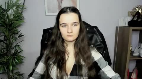 Snapshot of katedesire chatting on 12/21/24, 08:28 Kate online show from 12/21/24, 08:28