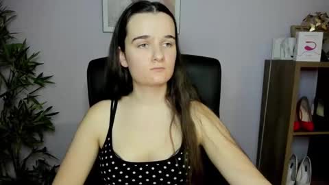 Snapshot of katedesire chatting on 01/12/25, 04:29 Kate online show from 01/12/25, 04:29