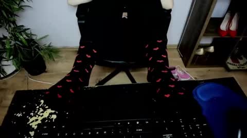 Snapshot of katedesire chatting on 02/02/25, 08:30 Kate online show from 02/02/25, 08:30