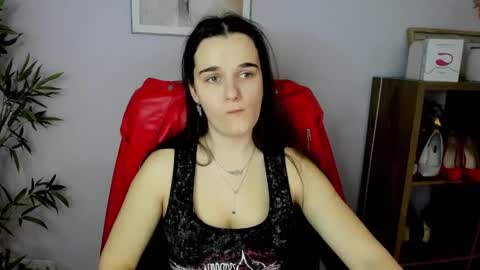 Snapshot of katedesire chatting on 02/23/25, 10:39 Kate online show from 02/23/25, 10:39