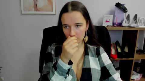 Snapshot of katedesire chatting on 10/11/25, 06:45 Kate online show from 10/11/25, 06:45