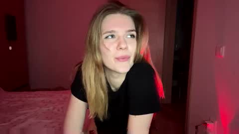 Snapshot of katediego chatting on 02/06/26, 05:49 Kate and Diego online show from 02/06/26, 05:49