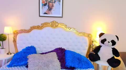 katee Martinez online show from 01/17/26, 04:54