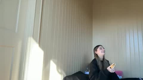 kateharperr online show from 12/13/25, 07:53