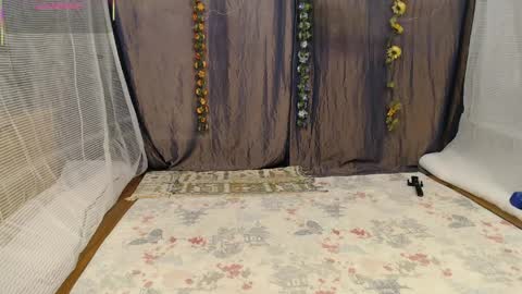 katelinpepperworth online show from 04/05/26, 04:15