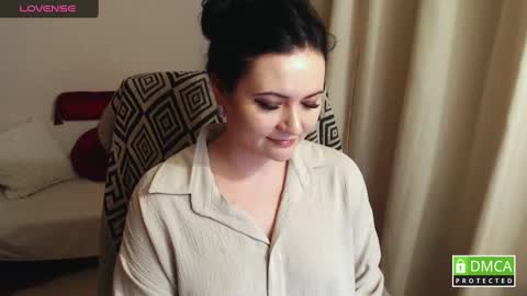 Snapshot of katelynwinehouse chatting on 12/07/24, 02:13 Katelyn online show from 12/07/24, 02:13