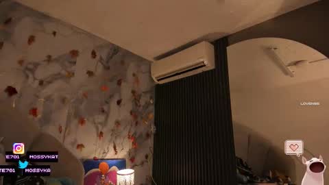 Im Katherine but call me Kate  online show from 12/16/25, 12:21