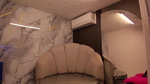 Im Katherine but call me Kate  online show from 04/04/26, 11:40