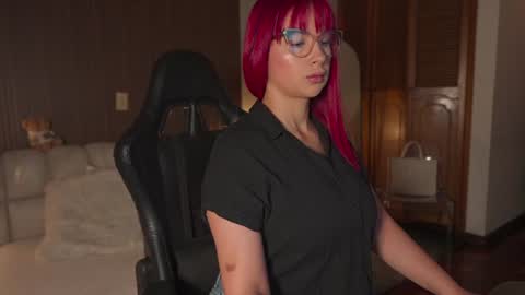  Kate Owens  online show from 07/16/26, 11:27