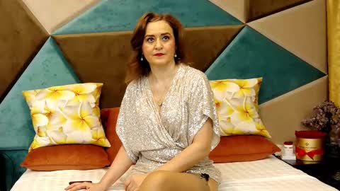 Snapshot of katequeenx chatting on 02/23/25, 02:51 KateQueenston -- online show from 02/23/25, 02:51