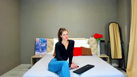 Snapshot of katerina_ray chatting on 12/04/24, 08:12 Katerina GTM2 Mo Tu Th Fr Sa Su 3am-10am online show from 12/04/24, 08:12