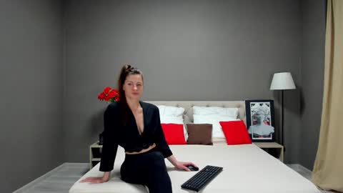 Snapshot of katerina_ray chatting on 09/18/25, 09:00 Katerina GTM2 Mo Tu Th Fr Sa Su 3am-10am online show from 09/18/25, 09:00