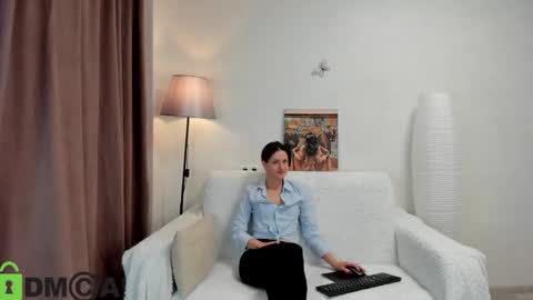 Snapshot of katerina_ray chatting on 10/19/25, 01:17 Katerina GTM2 Mo Tu Th Fr Sa Su 3am-10am online show from 10/19/25, 01:17