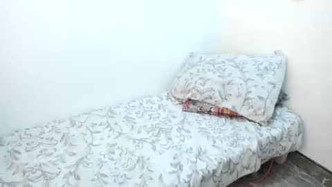 Snapshot of katerinamilf_ chatting on 01/27/25, 05:04 kata online show from 01/27/25, 05:04