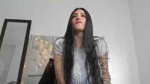 love meeee online show from 04/12/26, 09:31