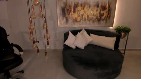 K A T E  online show from 09/08/25, 03:22