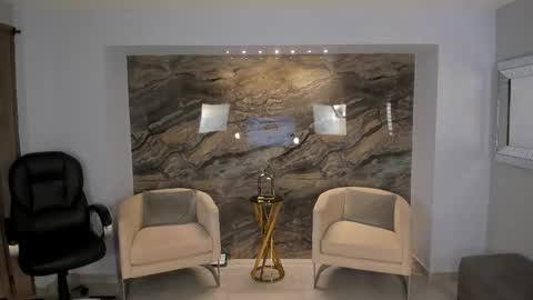 K A T E  online show from 11/26/25, 12:17