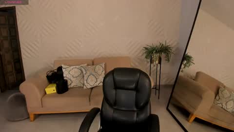 K A T E  online show from 06/03/26, 04:01