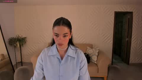 K A T E  online show from 06/17/26, 09:45
