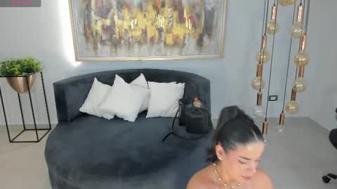 K A T E  online show from 06/30/26, 05:52