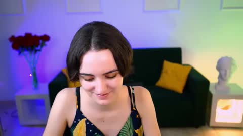 katewillows online show from 12/05/25, 04:32