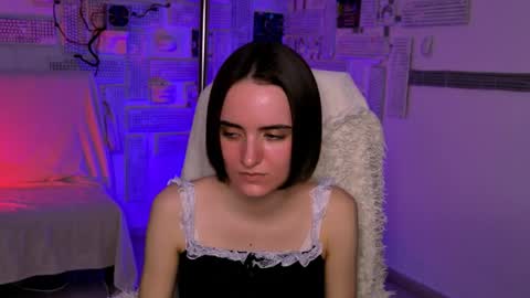 katewillows online show from 04/08/26, 05:07