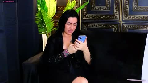 KateyRiva online show from 12/18/25, 08:15