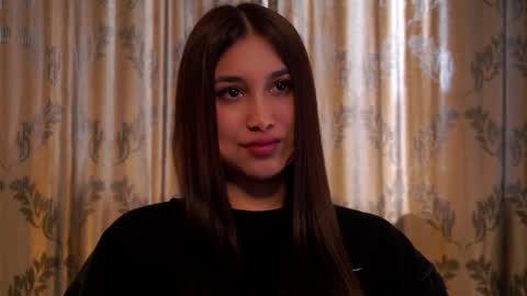 OLIVIA  online show from 04/14/26, 07:25