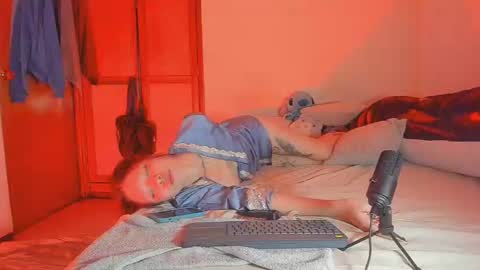 Snapshot of kathc_19 chatting on 01/15/25, 09:56 Katerine online show from 01/15/25, 09:56