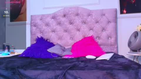 Snapshot of katheeriine chatting on 02/06/26, 01:32 katheeriine online show from 02/06/26, 01:32