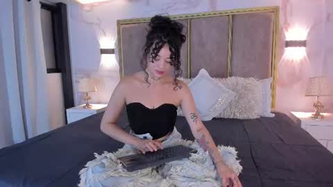 Snapshot of kathegomez_ chatting on 06/13/26, 12:19 KatheGomez online show from 06/13/26, 12:19