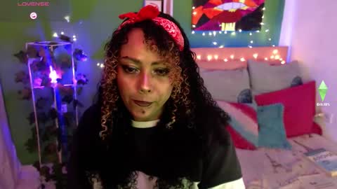 Snapshot of katherincastillo chatting on 10/22/25, 07:30 katherin online show from 10/22/25, 07:30