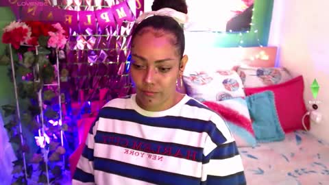 Snapshot of katherincastillo chatting on 11/13/25, 12:04 katherin online show from 11/13/25, 12:04