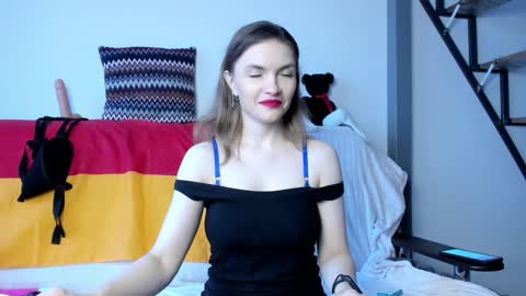 Snapshot of katherinemidnight chatting on 12/08/24, 10:19 Katherine online show from 12/08/24, 10:19