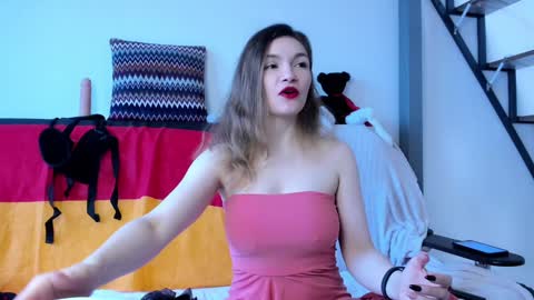 Snapshot of katherinemidnight chatting on 01/25/25, 07:49 Katherine online show from 01/25/25, 07:49